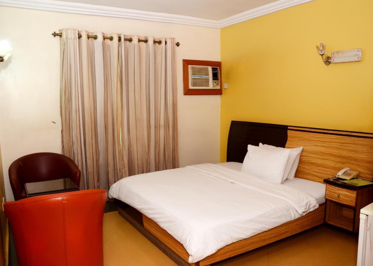Terrace Green Hotels & Suite Лагос Экстерьер фото